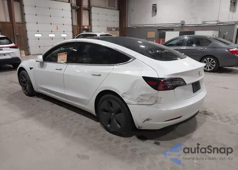 2020 Tesla Model 3 Standard Range Plus Rear-Wheel Drive/Standard Range Rear-Wheel Drive z USA, uszkodzony, nr VIN 5YJ3E1EA4LF703693
